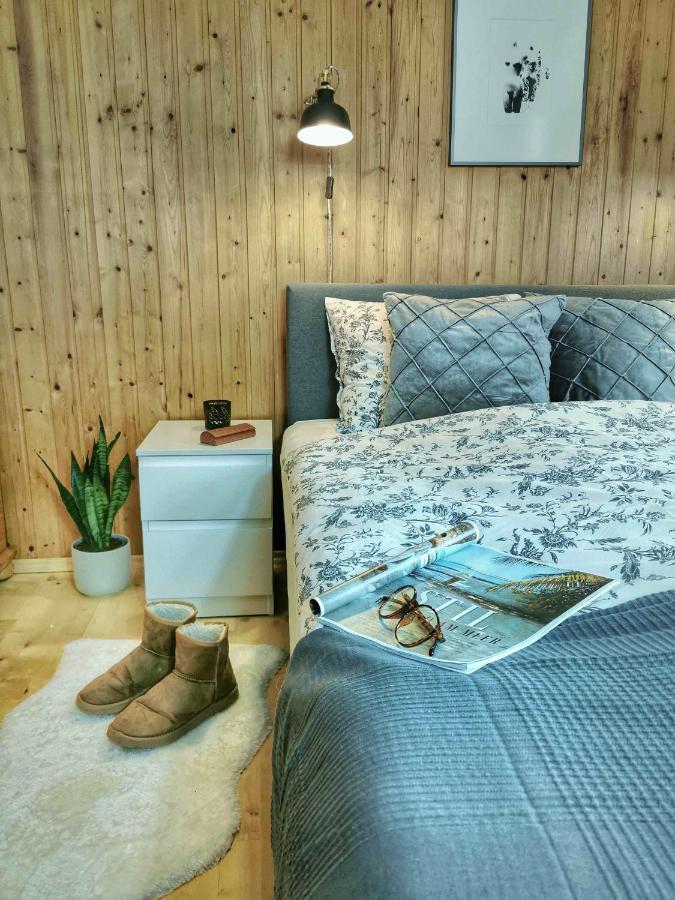 Ferienwohnung Himmelberg 80M2 In Der Altstadt Und Toll Fuer Familien クラーゲンフルト エクステリア 写真