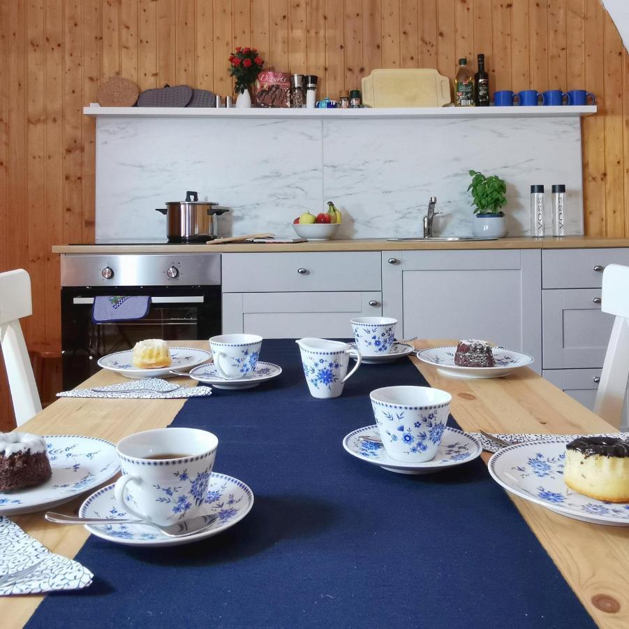 Ferienwohnung Himmelberg 80M2 In Der Altstadt Und Toll Fuer Familien クラーゲンフルト エクステリア 写真